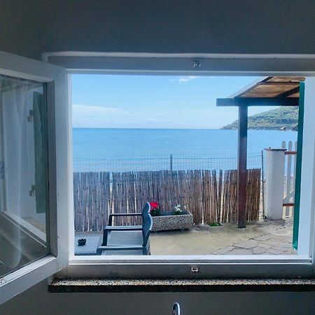 Casina Mare Sulla Spiaggia Capoliveri  Eksteriør bilde