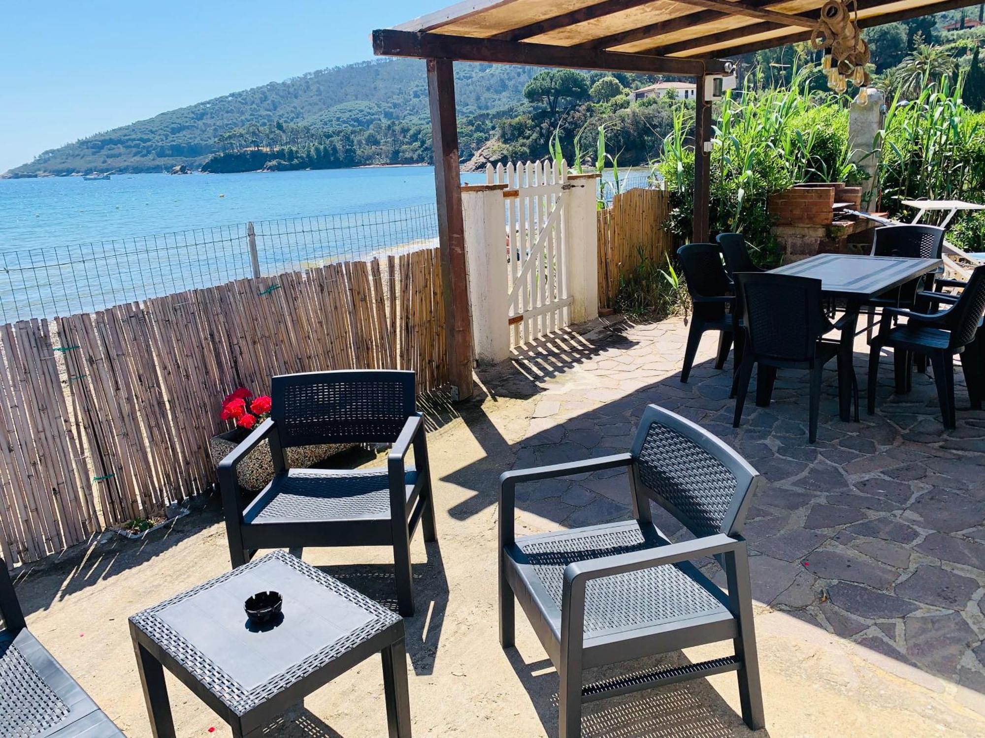 Casina Mare Sulla Spiaggia Capoliveri  Eksteriør bilde